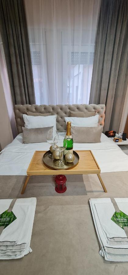 Design Apartment Business Lux 4 Star "Rio" Completely Business Lux Place In The City Center & Free Included Industry Optical Wifi & Netflix & Keyless Code Entry & Full Smart App & Kitchen & Washing Machine & Wide Terrace & Secure 2 Parking Place Ćuprija Екстериор снимка